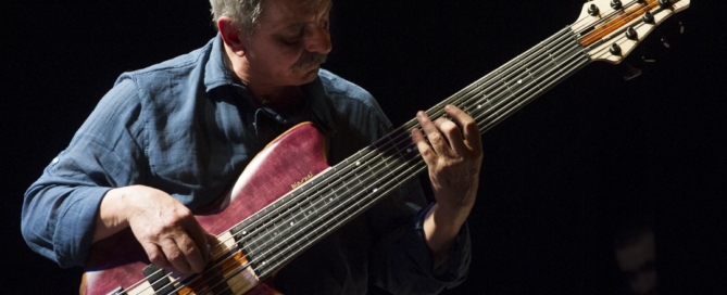 Ares tavolazzi playing biarnel akmè bass