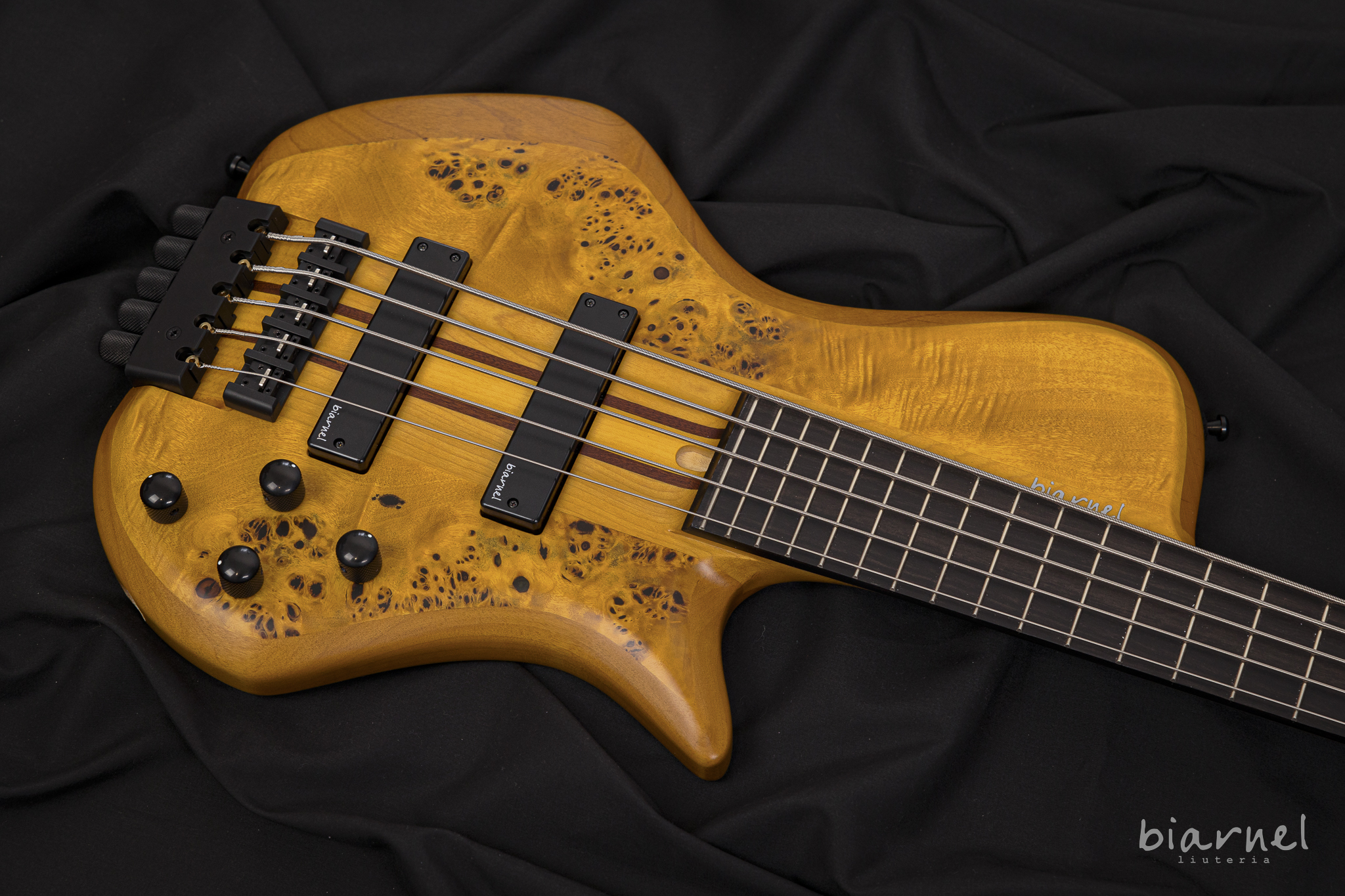 Biarnel Scorcio32 5c Single Cut Amber Poplar Burl